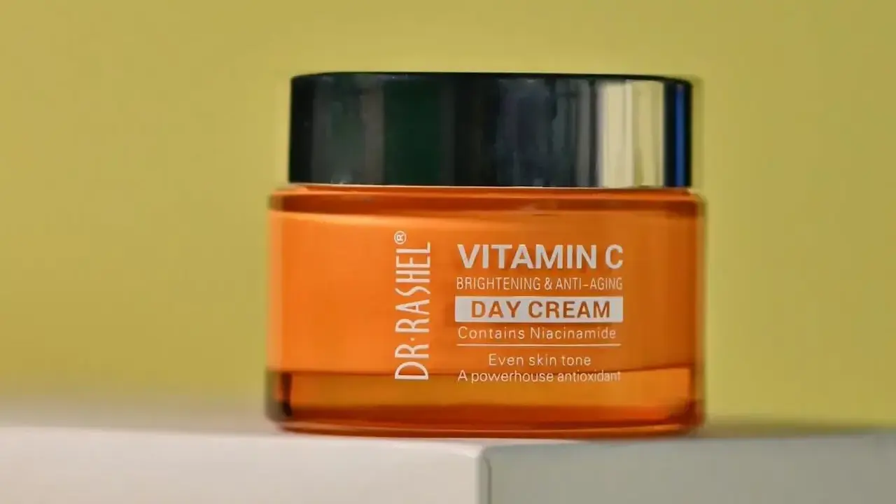 Jaki krem po serum z witaminą C? Wybierz idealne połączenie!