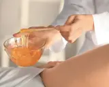 Depilacja bikini pastą cukrową: Czy boli? Moje triki na komfort