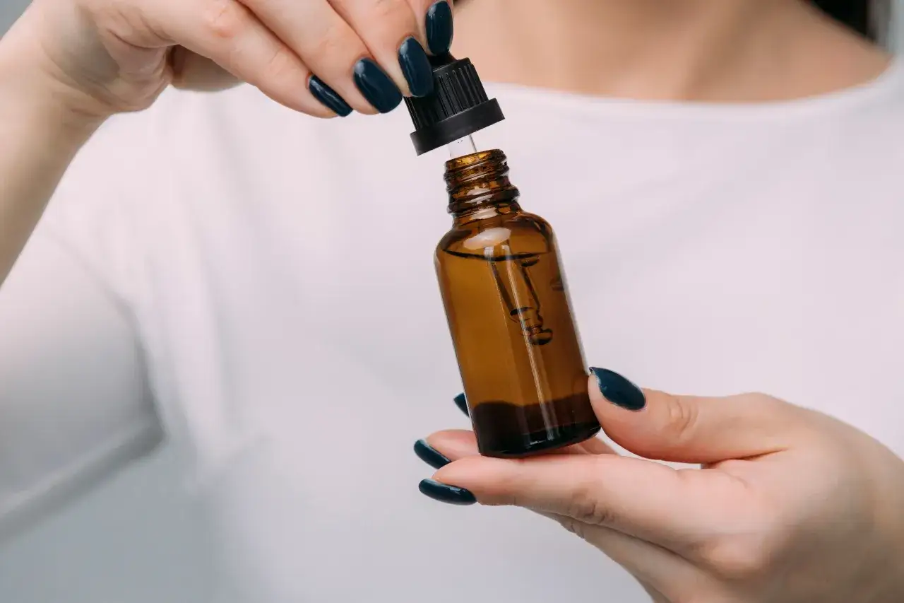 kolejność nakładania serum i kremu